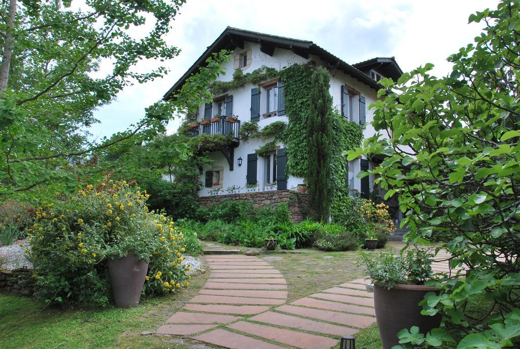 Maison Aretxola Sare Exterior photo